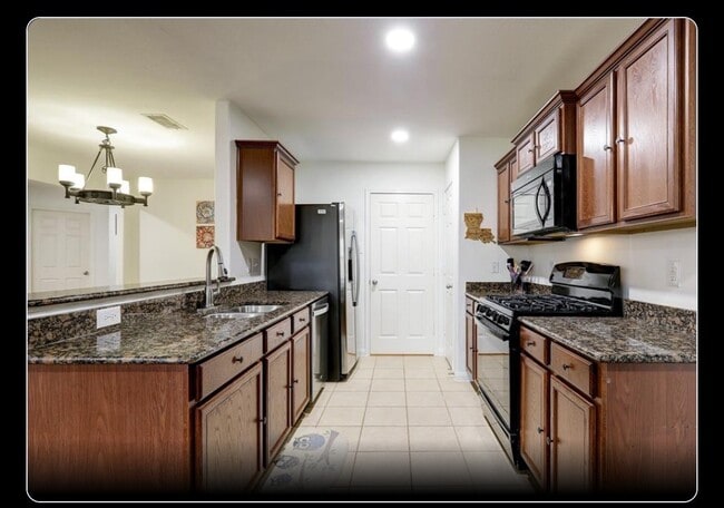 Building Photo - 9815 Opal Rock Dr