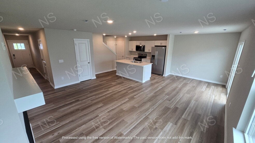 Building Photo - 523 Kinley Dr