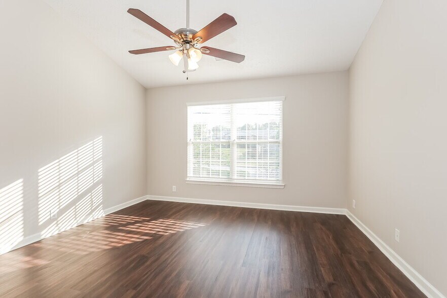 Building Photo - 2448 Nashboro Blvd
