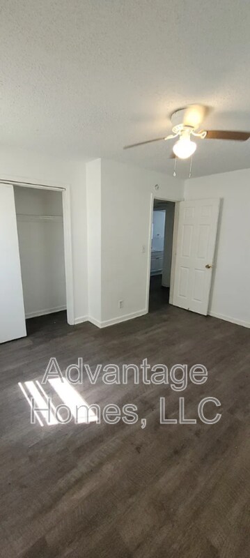 Building Photo - 720-726 N 70th St