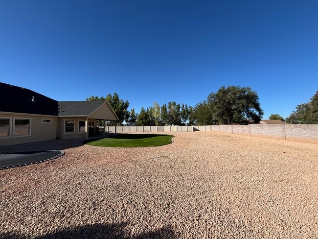 Building Photo - 3792 250 E