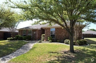 Building Photo - 4131 Parterre Dr