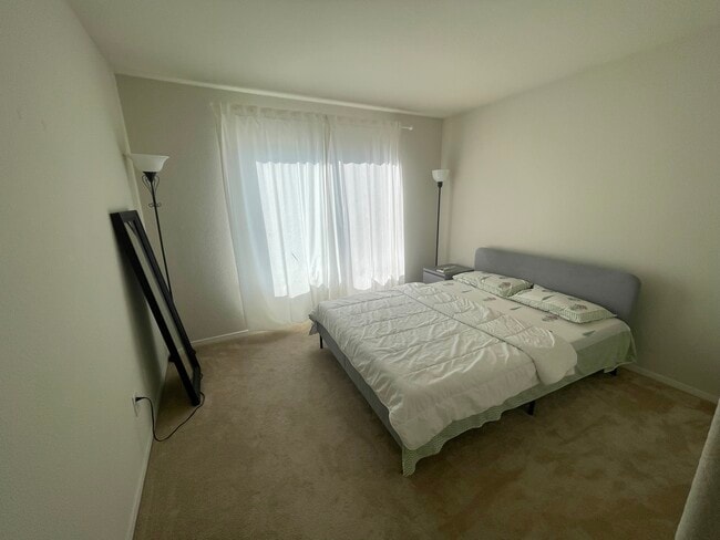 Building Photo - 27 Breakers Blvd