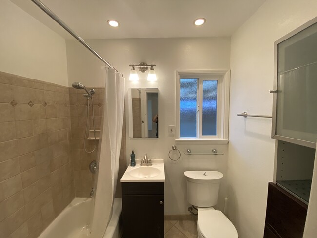 Bathroom - 14716 Daphne Ave