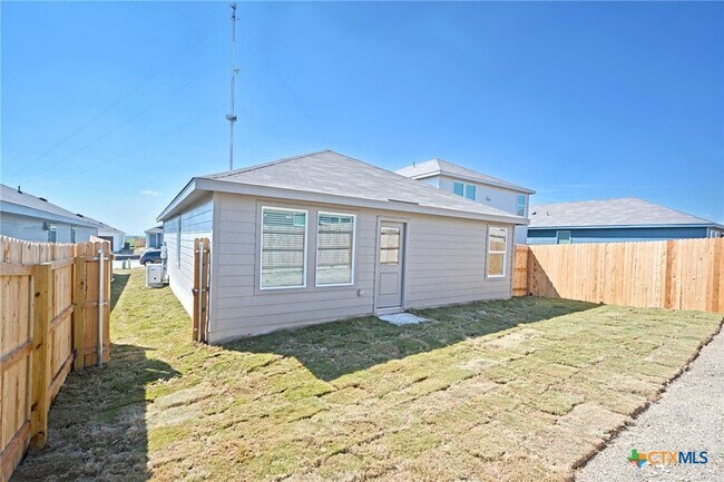 Building Photo - 1542 Tiptop Mdw