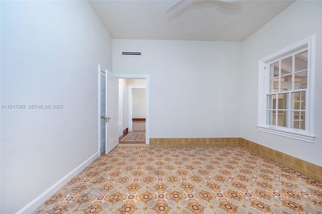 Building Photo - 3240 Morris Ln