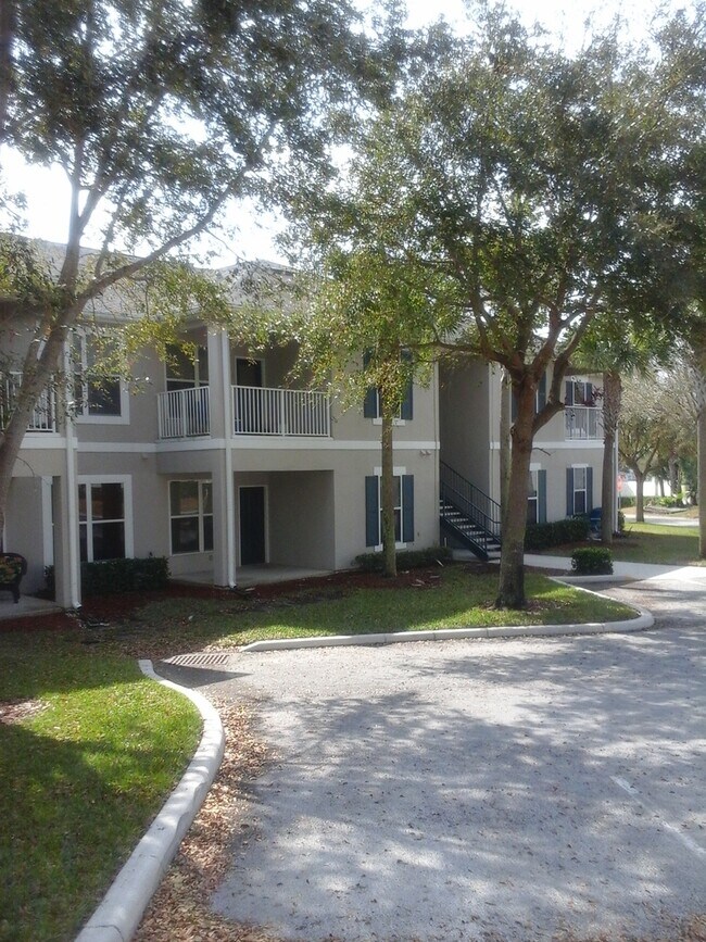 Primary Photo - 6011 Hemingway Cir