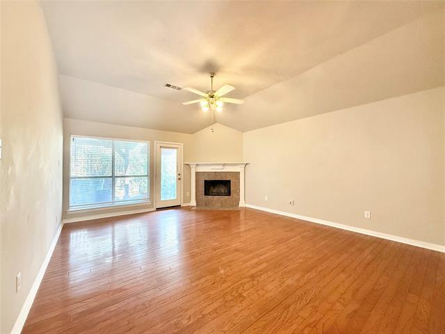 Building Photo - 1321 Marchant Pl