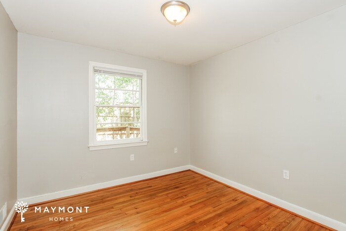 Building Photo - 911 Airport Blvd