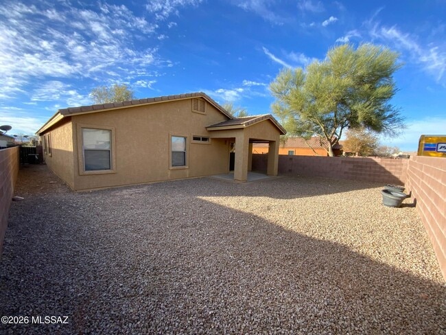 Building Photo - 4087 E Lushfield Dr