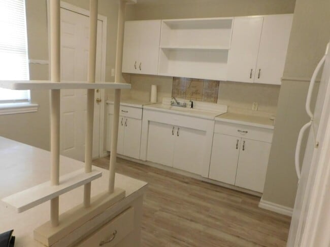 Building Photo - 2207 NW 22nd St