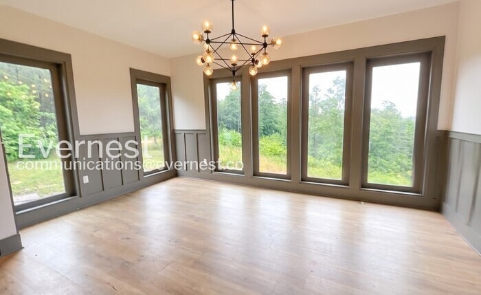 Building Photo - 840 Piney Rdg Trl