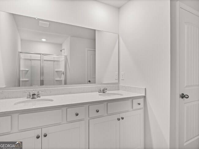 Building Photo - 6741 Leigh St