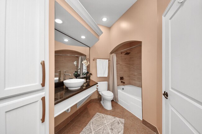 Building Photo - 2203 Dorrington St