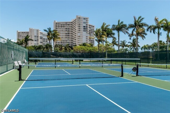 Building Photo - 591 Seaview Ct
