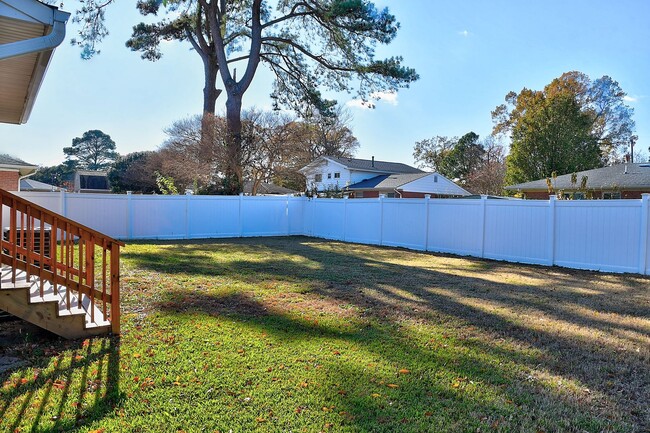 Building Photo - For Rent - Camelia Acres Norfork