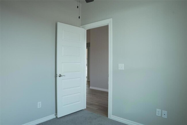 Building Photo - 5216 Bing Cir