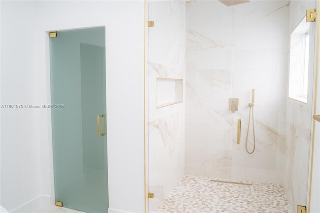 Building Photo - 10996 NW 58th Terrace