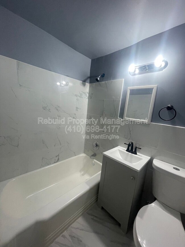 Building Photo - 4037 Edgewood Rd