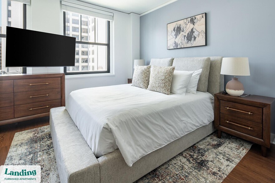 Primary Photo - 933 McGee St