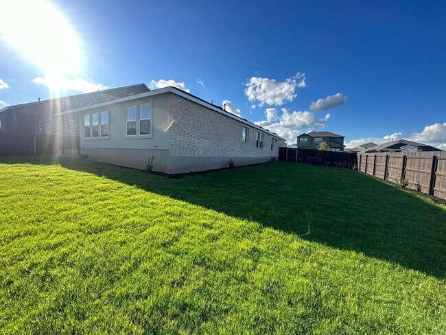 Building Photo - 4116 Home Pl Rd