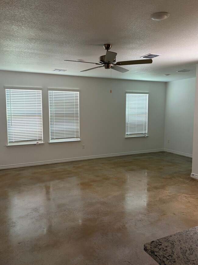 Building Photo - 3900 Sugar Hackberry Trl