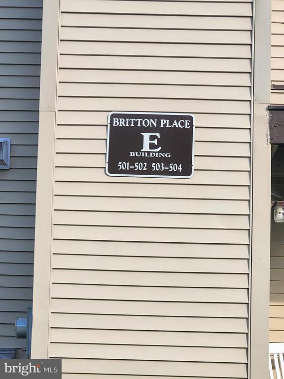Building Photo - 502 Britton Pl