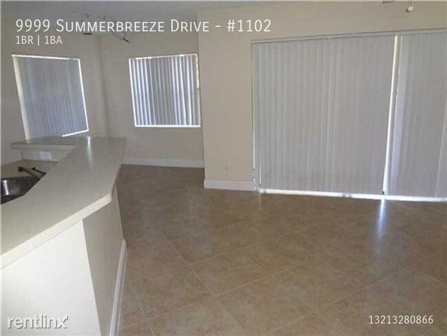 Building Photo - Spacious 1/1 in Summerbreeze Condominums