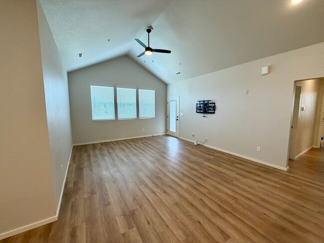 Building Photo - 1804 Iron Wheel Dr