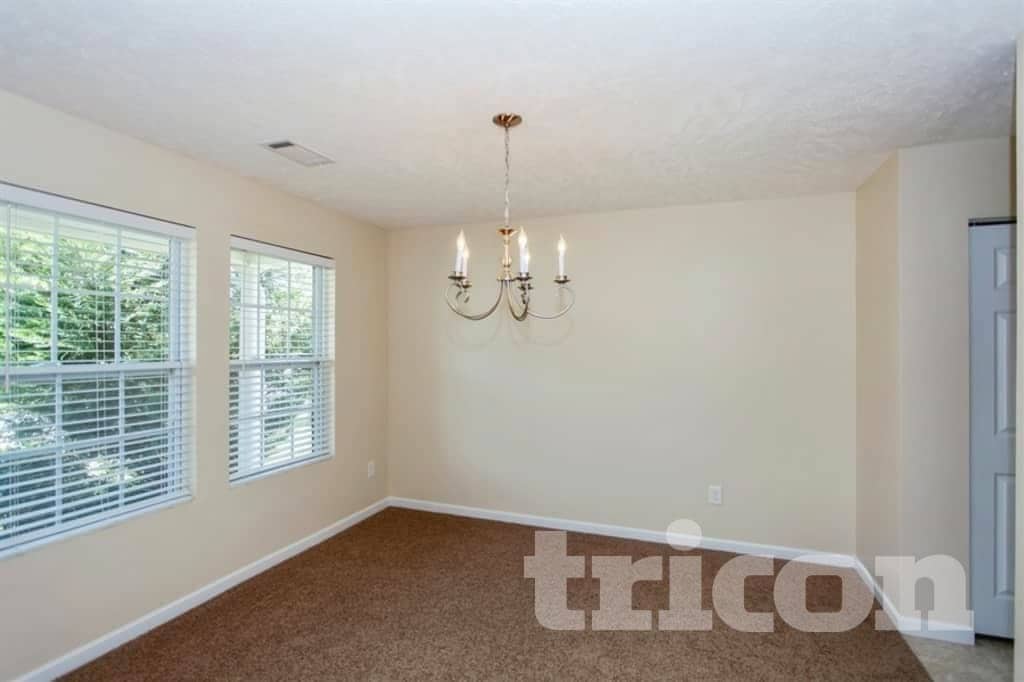 Building Photo - 612 Elderberry Way