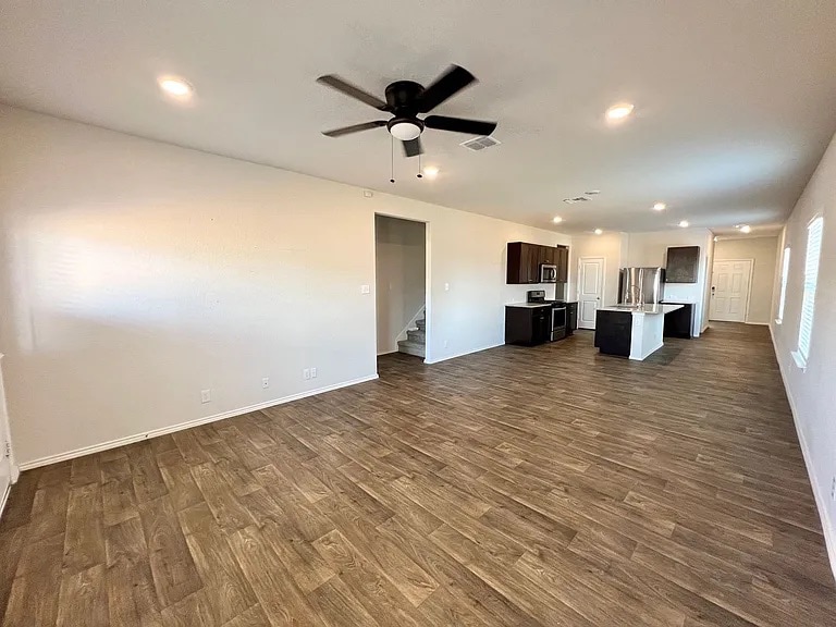 Building Photo - 4430 Lake Ritter St