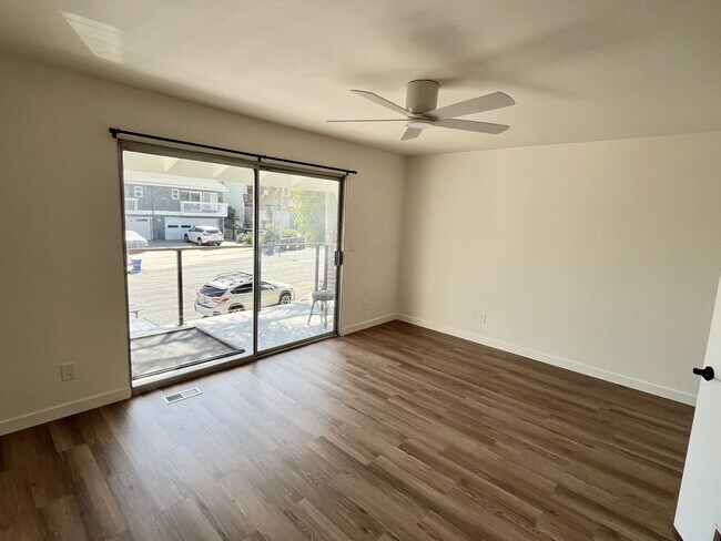 Building Photo - Encinitas Beach Townhome with Yard West of...