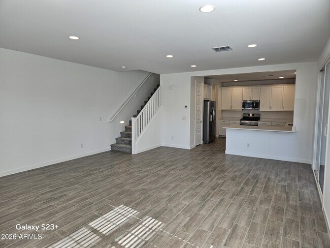 Building Photo - 8254 E Pr Ave