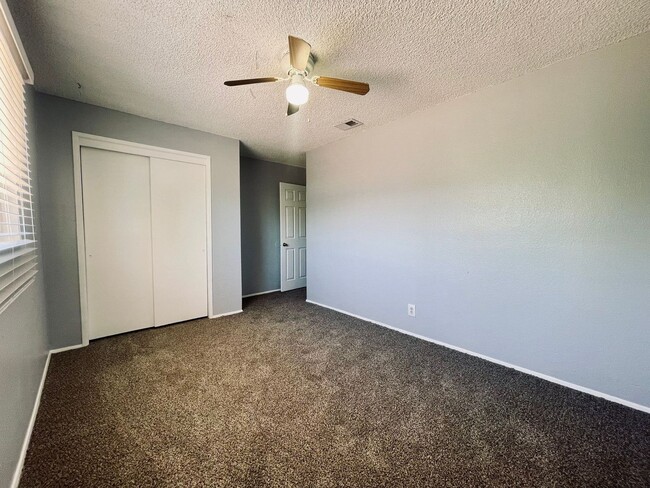 Building Photo - Thesta Treasure: Your Fresno Dream Home Aw...