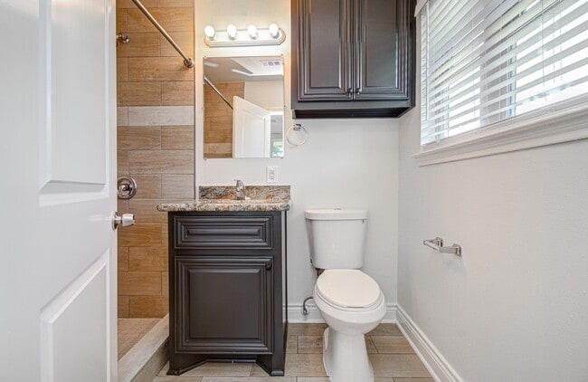 Building Photo - 1417 Longhorn Dr
