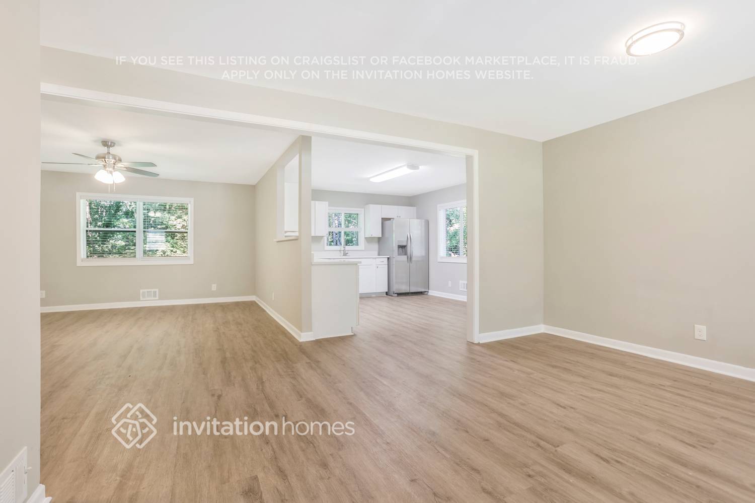 Building Photo - 3187 Flamingo Dr