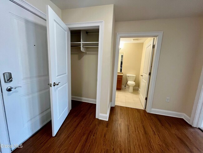 Building Photo - 60 Weibel Ave