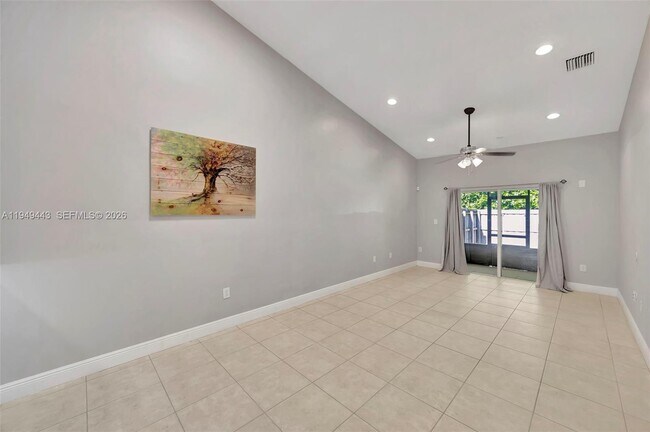 Building Photo - 1192 NE 32nd Ave