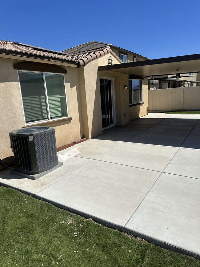Building Photo - 24255 Insignia Dr