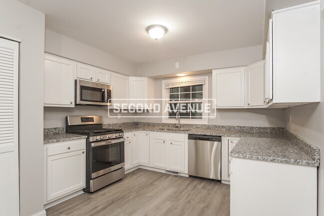 Building Photo - 120 Heather DR