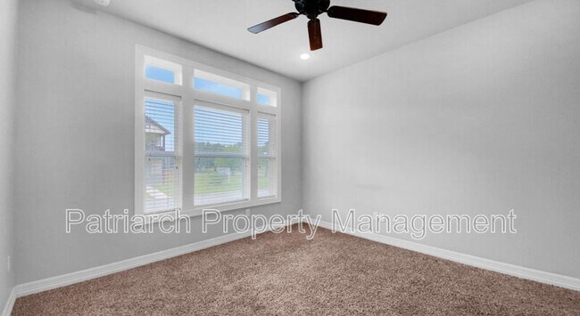 Building Photo - 903 Montclair Ave