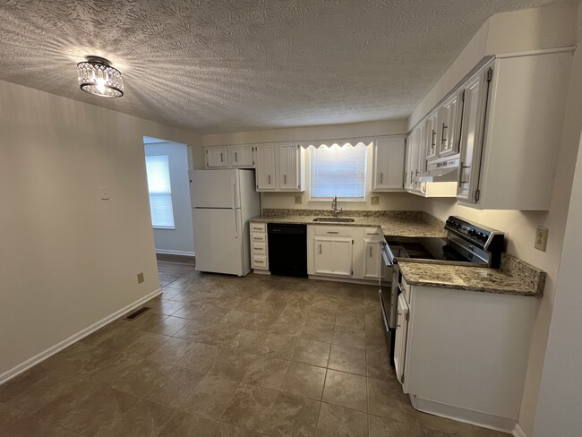 Kitchen - 6491 Baffin Dr