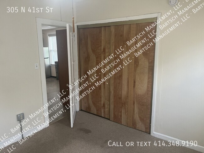 Building Photo - 305 N 41st St