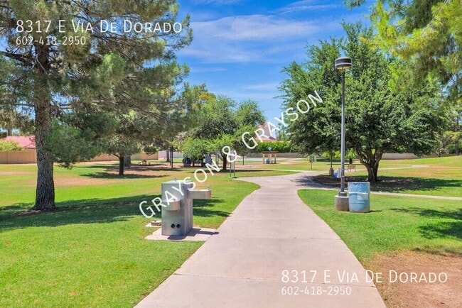 Building Photo - 8317 E Vía De Dorado