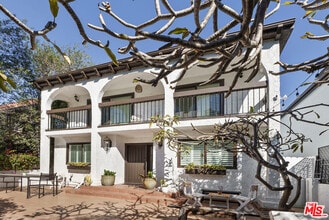 Building Photo - 745 Oxford Ave