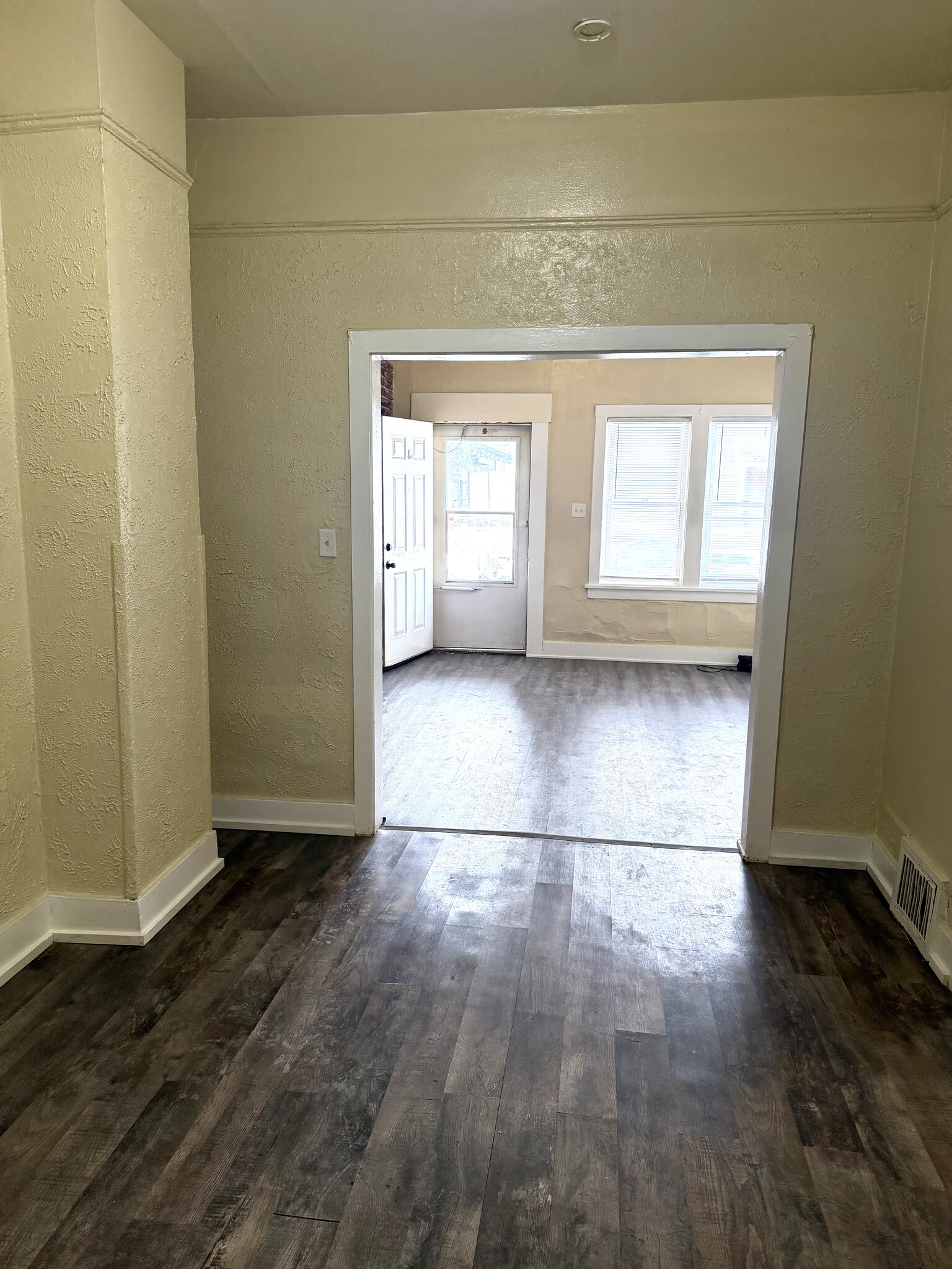 Building Photo - 5019 /5021 26th Ave