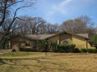 Building Photo - 1095 Palm Ct