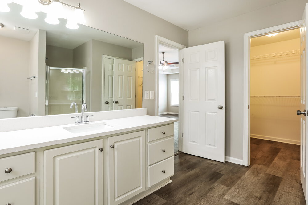 Building Photo - 10038 Harmon Springs Dr