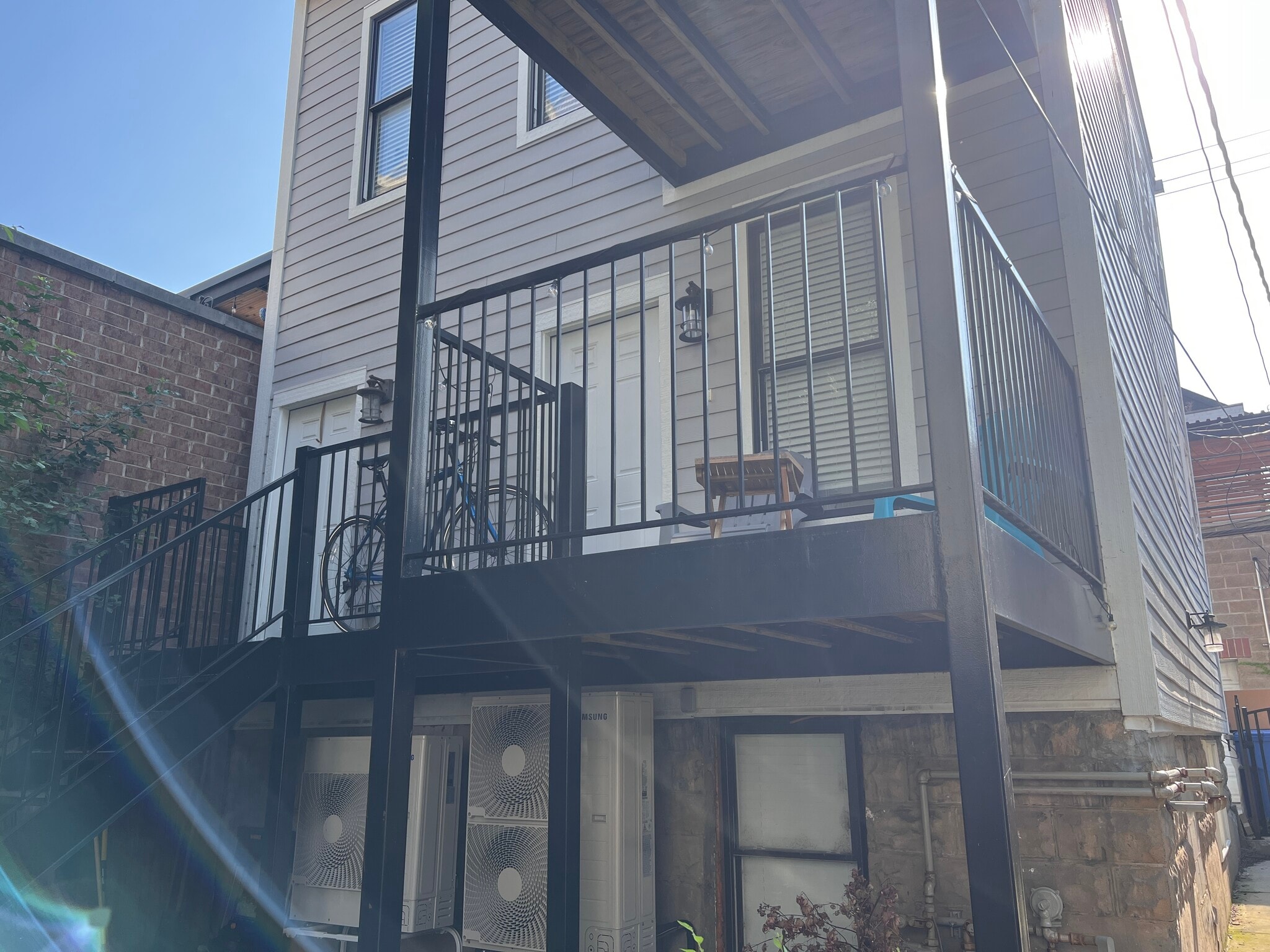 Building Photo - 1401 N Mohawk St