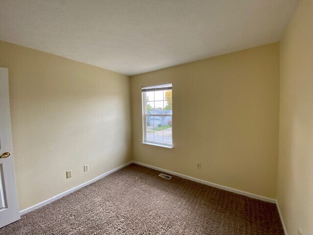 Building Photo - Remodeled 4 Bedroom in Pike Township!